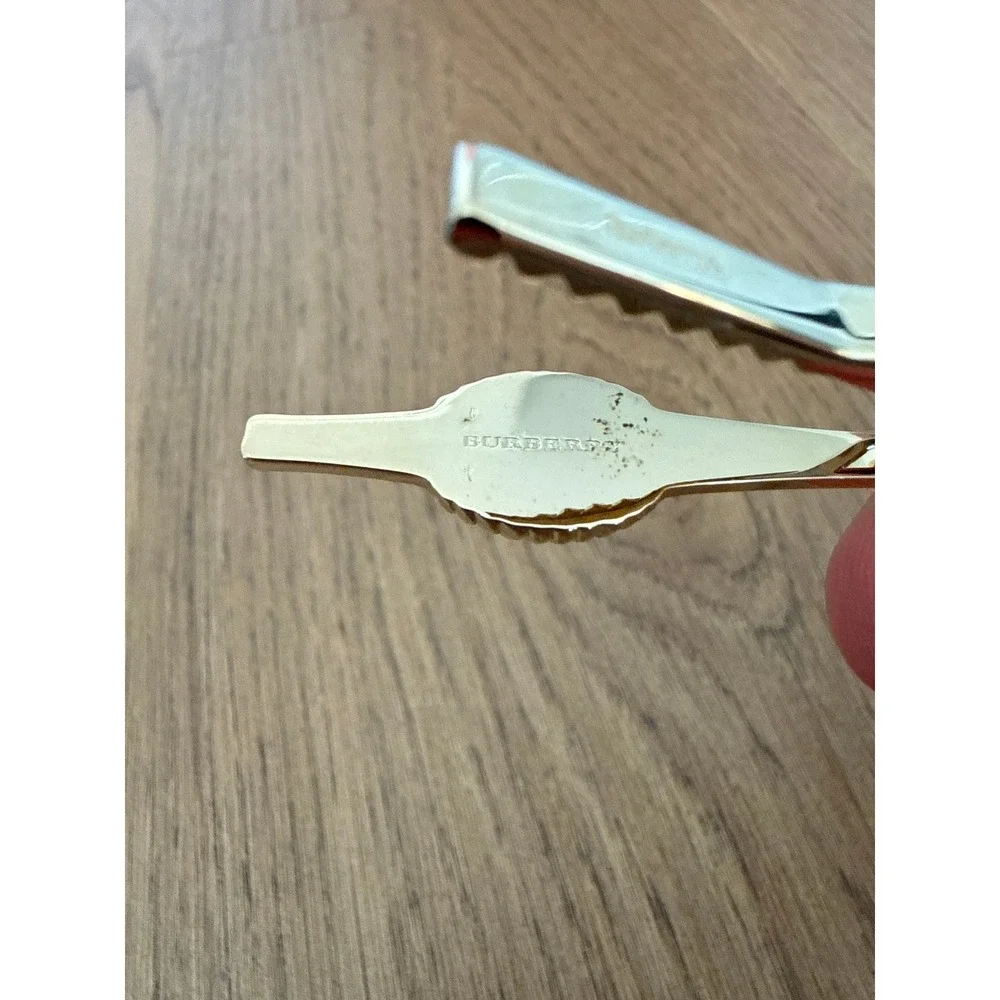 Vintage Burberrys Gold Tone Iridescent Prorsum Knight Tie Clip Accessory